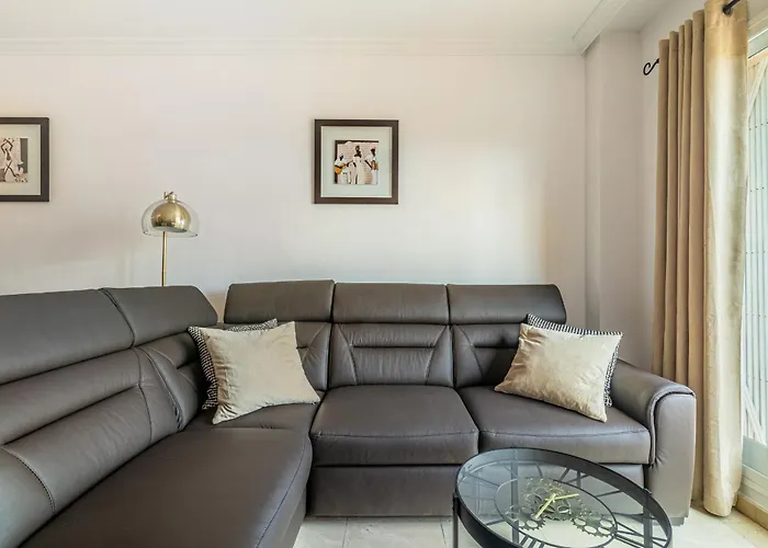 Casares Del Sol Apartment