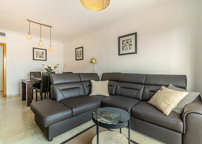 Casares Del Sol Apartment