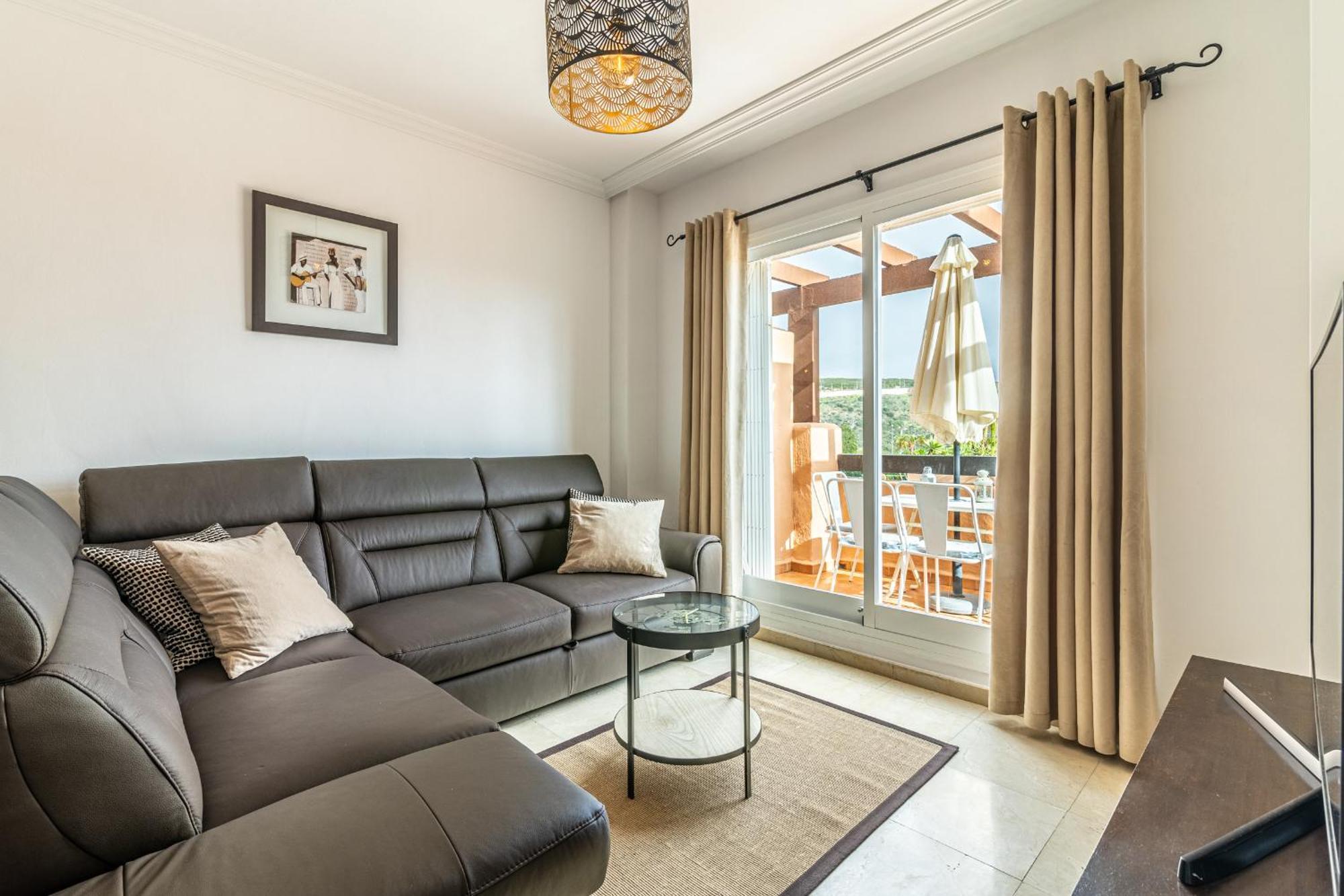 Del Sol Apartment *